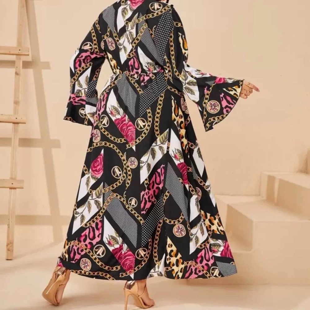 SHEIN Black and Pink Chain Print Maxi Dress - Picture 2 of 6